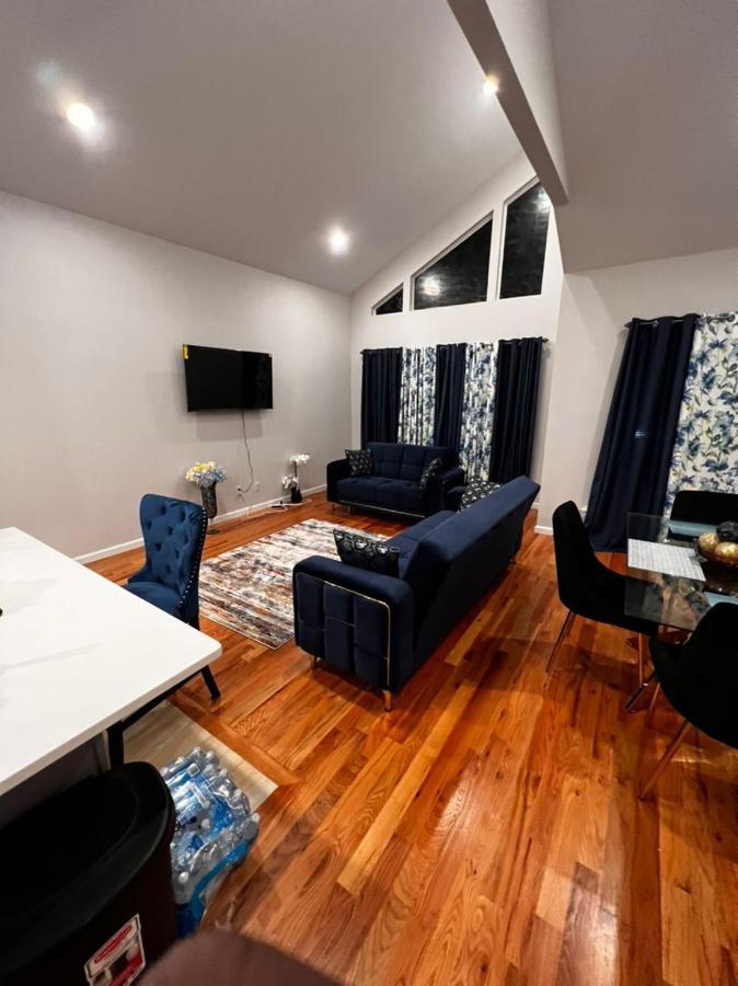 Springview Homes 12Mins From Ewr & 3 Mins From University Hospital 纽瓦克 外观 照片