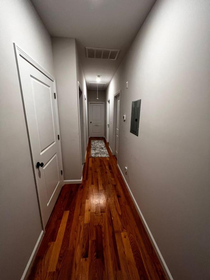 Springview Homes 12Mins From Ewr & 3 Mins From University Hospital 纽瓦克 外观 照片
